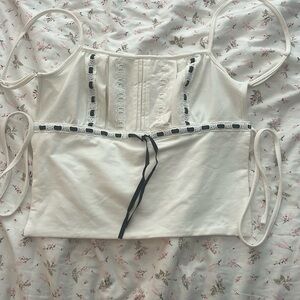 Edikted open back top